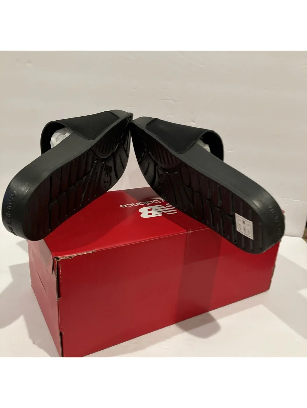New Balance Fuel Cell Slide Men's Size  13 D Black White Recovery Sandals NEW